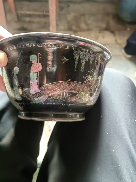 古玩雜項(xiàng)清代黑漆銀胎嵌螺鈿漆器碗真品鑒賞圖