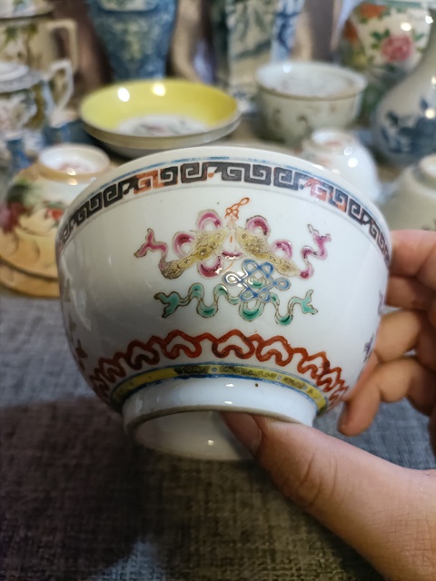 古玩陶瓷創匯粉彩暗八仙茶碗拍賣，當前價格1888元