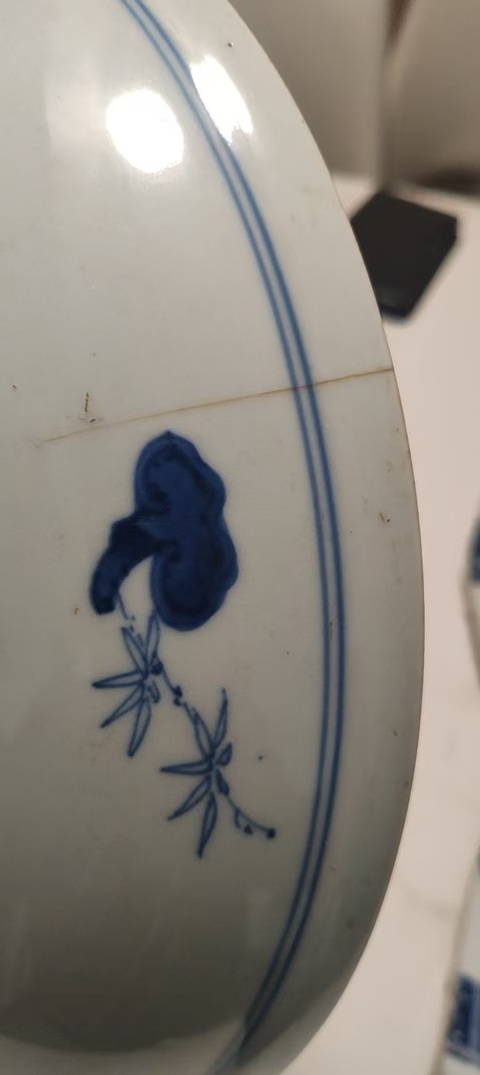 古玩陶瓷盤真品鑒賞圖