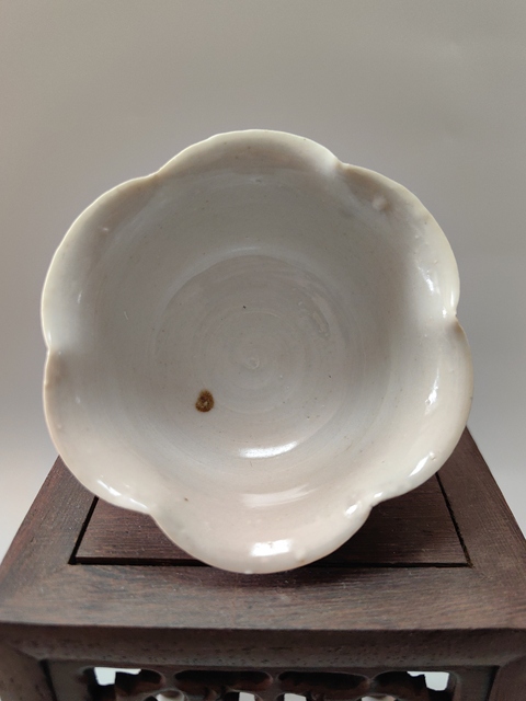 古玩陶瓷南宋-青白釉花口盞拍賣，當前價格2700元