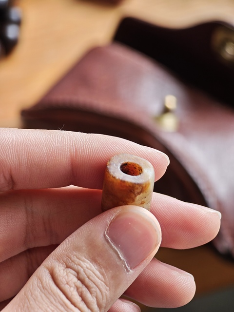 古玩玉器地方玉管珠真品鑒賞圖
