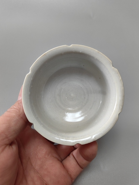 古玩陶瓷元青白釉花口碗拍賣，當前價格395元