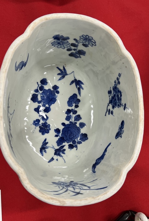 古玩陶瓷清中晚期青花人物故事圖海棠形水指真品鑒賞圖