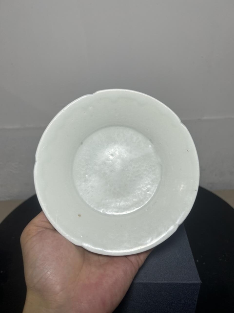 古玩陶瓷館藏級珍品北宋定窯白釉葵口洗拍賣,當前價格8800元