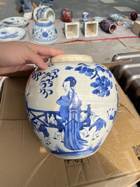 古玩陶瓷青花人物故事罐真品鑒賞圖