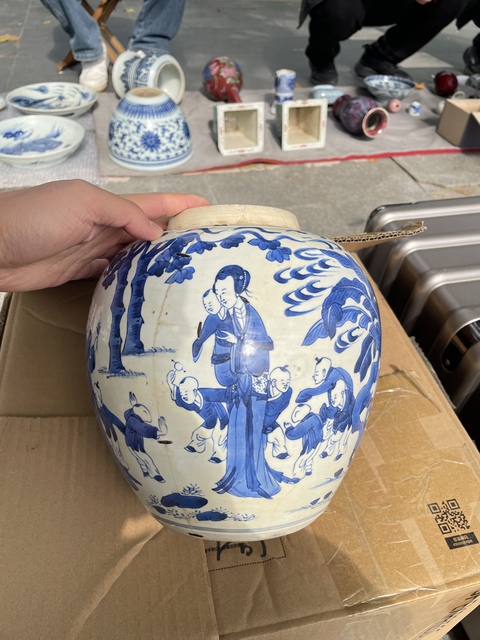 古玩陶瓷青花人物故事罐真品鑒賞圖