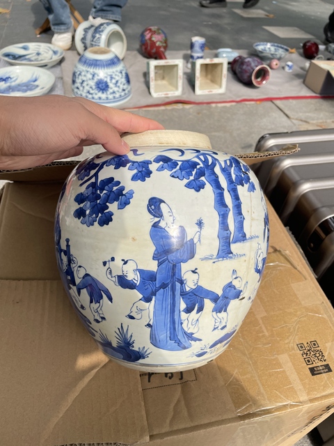 古玩陶瓷青花人物故事罐真品鑒賞圖