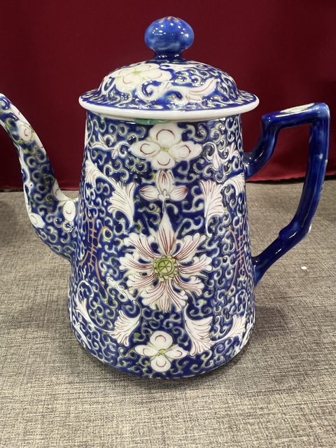 古玩陶瓷花間壽字紋粉彩執(zhí)壺真品鑒賞圖