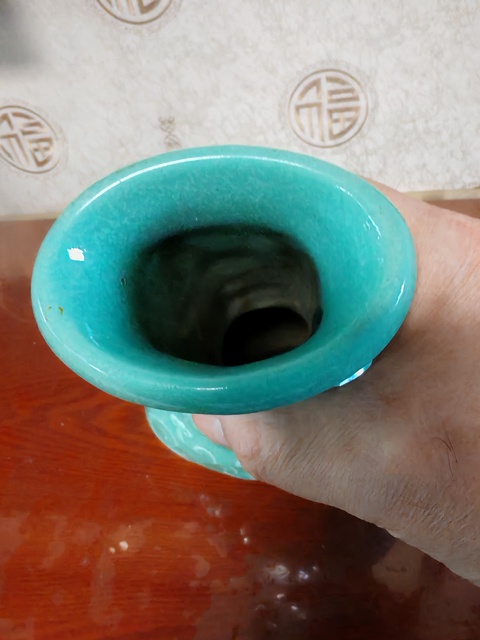 古玩陶瓷松石綠釉龍紋雙耳瓶真品鑒賞圖