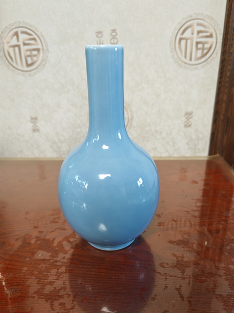 古玩陶瓷天藍釉天球瓶真品鑒賞圖