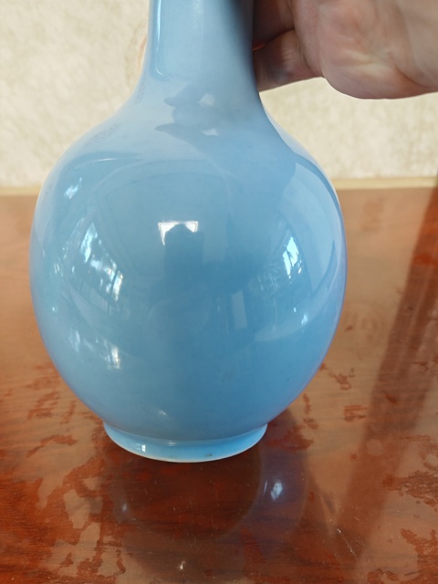 古玩陶瓷天藍釉天球瓶真品鑒賞圖