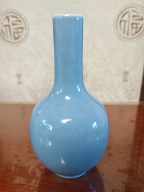 古玩陶瓷天藍釉天球瓶真品鑒賞圖