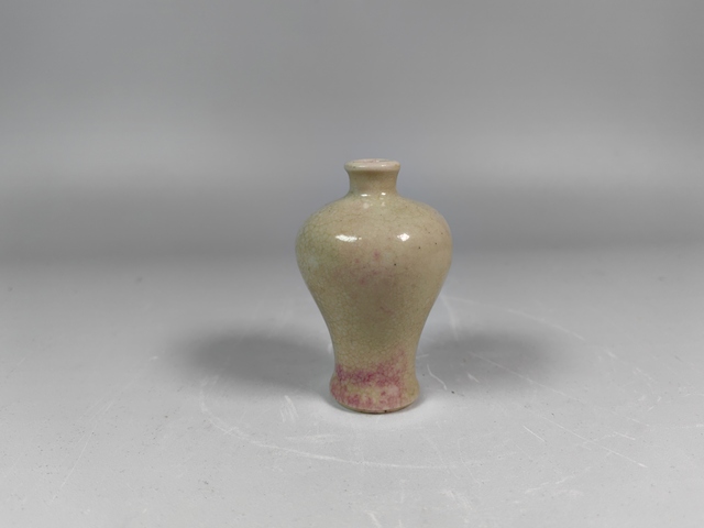 古玩陶瓷清中晚哥釉繕血紅梅瓶真品鑒賞圖