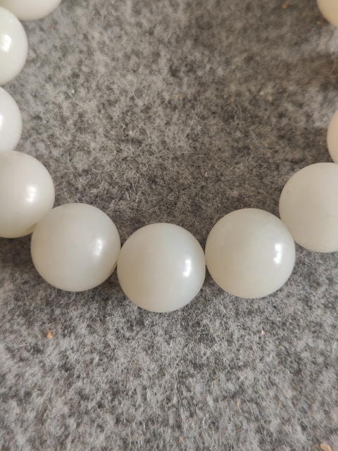 古玩玉器和田玉珠手串真品鑒賞圖