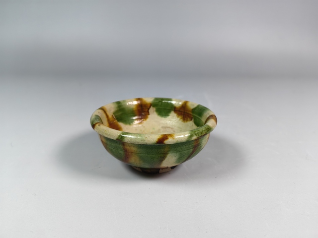 古玩陶瓷唐代三彩茶園真品鑒賞圖