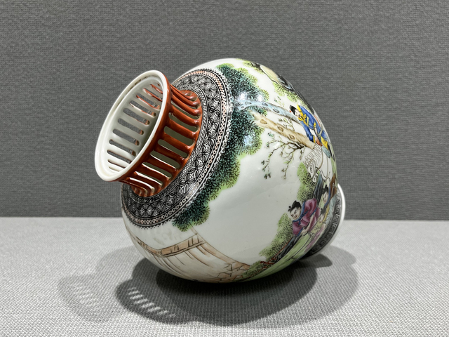 古玩陶瓷民國·粉彩水滸傳人物故事紋詩文罐真品鑒賞圖