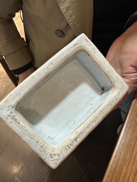 古玩陶瓷山水紋青花四方雙耳瓶真品鑒賞圖