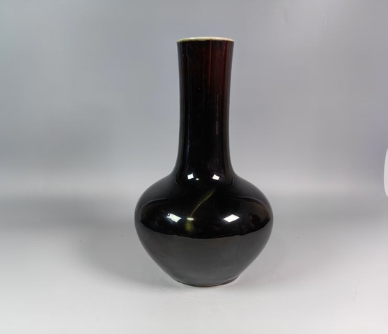 古玩陶瓷清中晚烏金釉天球瓶真品鑒賞圖