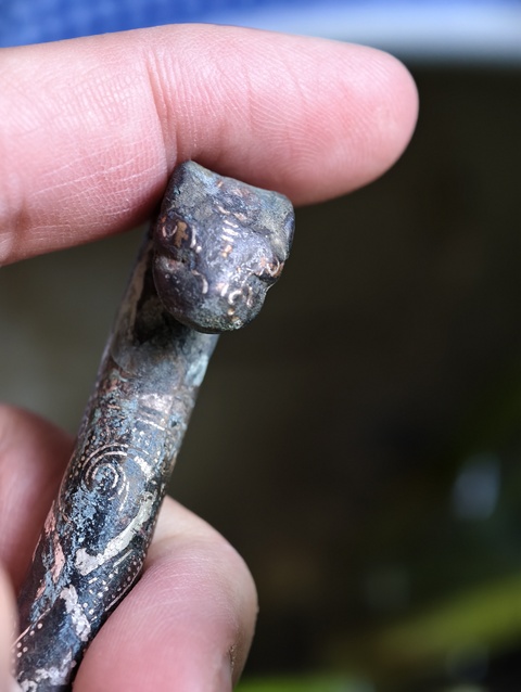 古玩銅器銅帶鉤真品鑒賞圖