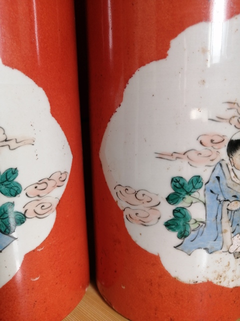 古玩陶瓷創匯期仿民國釩紅彩開窗粉彩人物帽筒真品鑒賞圖