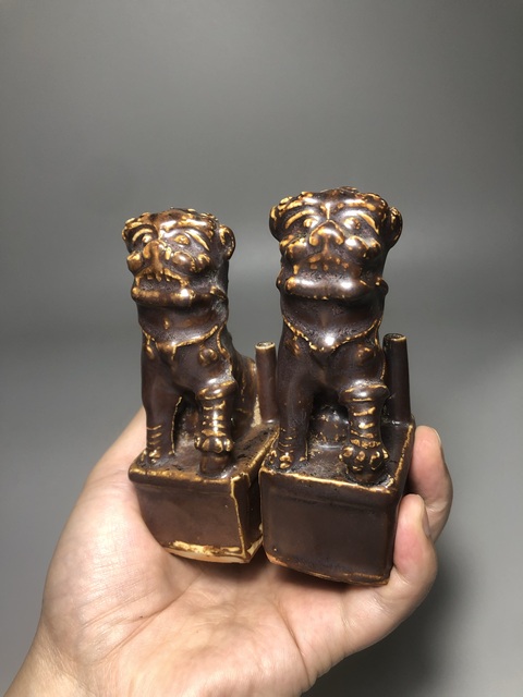 古玩陶瓷德化窯紫金釉清供真品鑒賞圖