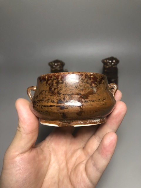 古玩陶瓷德化窯紫金釉清供真品鑒賞圖