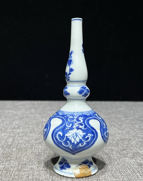 古玩陶瓷青花花卉紋葫蘆瓶真品鑒賞圖