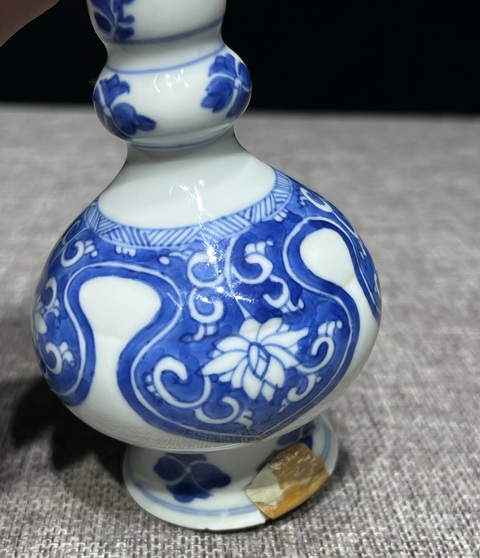 古玩陶瓷青花花卉紋葫蘆瓶真品鑒賞圖