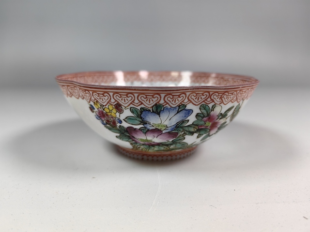 古玩陶瓷創匯粉彩花卉鳥玲瓏蛋殼瓷真品鑒賞圖