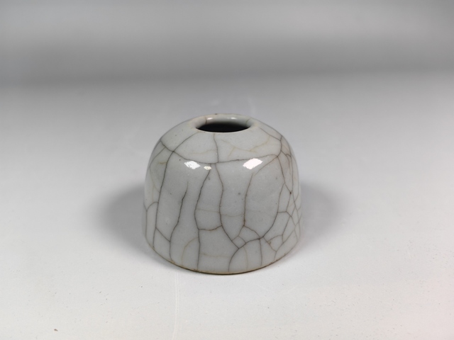 古玩陶瓷清中晚哥釉文房水盂真品鑒賞圖