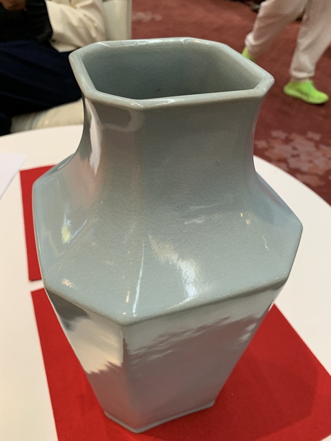 古玩陶瓷仿汝釉八方尊，平臺不允許估價真品鑒賞圖