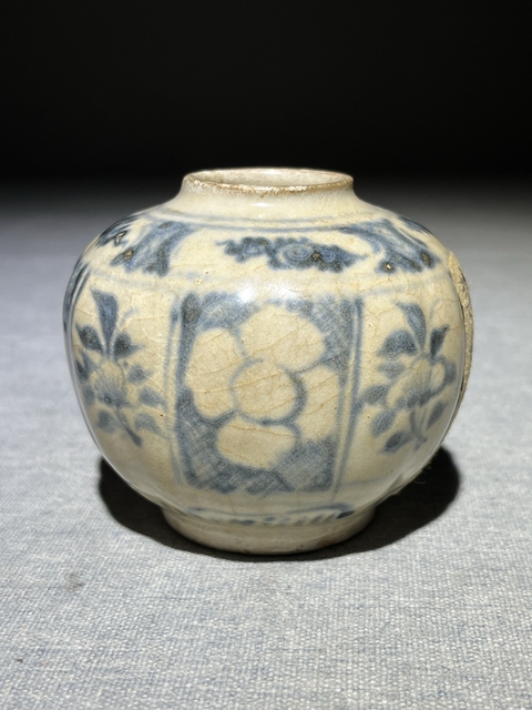 古玩陶瓷【明:萬歷】青花花卉紋水盂【文房雅器】【路份高,收藏價值好】拍賣,當前價格0元