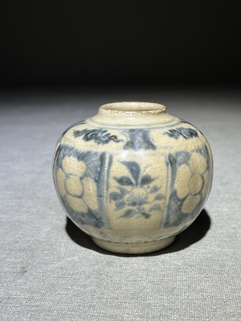古玩陶瓷【明:萬歷】青花花卉紋水盂【文房雅器】【路份高,收藏價值好】拍賣,當前價格0元