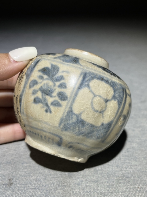 古玩陶瓷【明:萬歷】青花花卉紋水盂【文房雅器】【路份高,收藏價值好】拍賣,當前價格0元