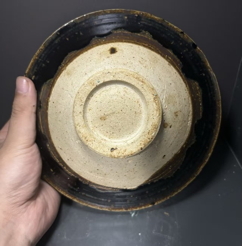 古玩陶瓷黑釉鐵銹花狗舔斑碗真品鑒賞圖
