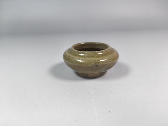 古玩陶瓷元明青釉水盂真品鑒賞圖