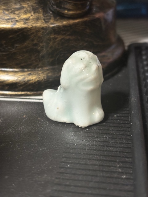 古玩陶瓷小獅子??拍賣,當前價格30元