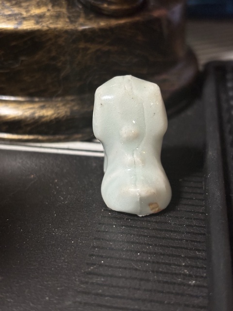 古玩陶瓷小獅子??拍賣,當前價格30元