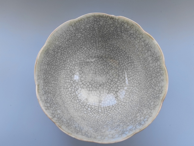 古玩陶瓷煨瓷粉彩花卉紋茶杯真品鑒賞圖