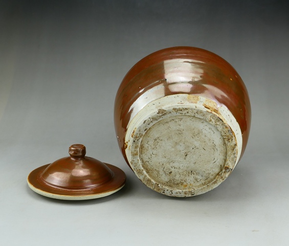 古玩陶瓷精品:明代定窯系紫金釉蓋罐(高級器型)拍賣,當前價格191元