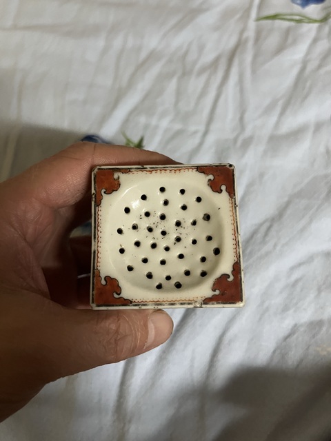 古玩陶瓷花蝶紋廣彩廚具真品鑒賞圖