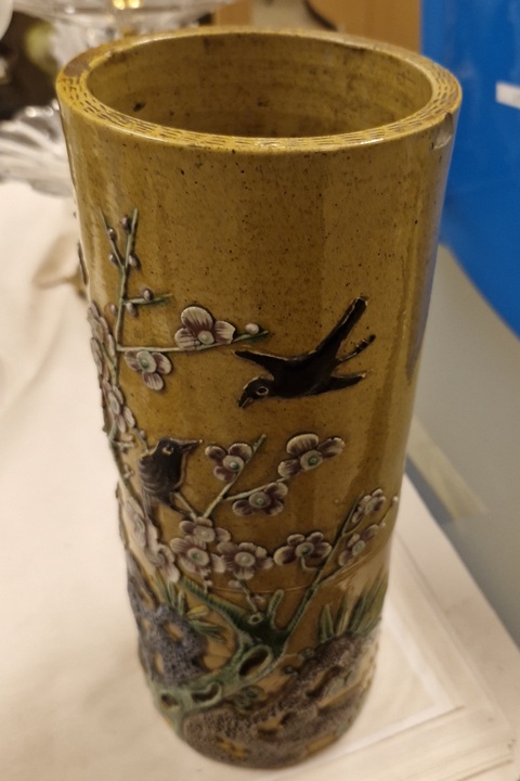 古玩陶瓷喜上眉梢素三彩帽筒真品鑒賞圖