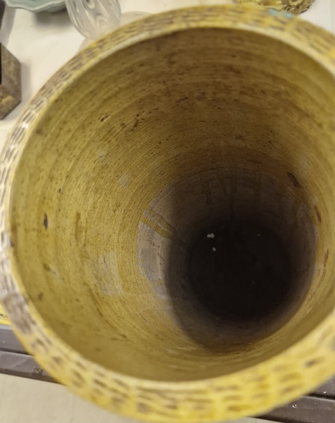 古玩陶瓷喜上眉梢素三彩帽筒真品鑒賞圖