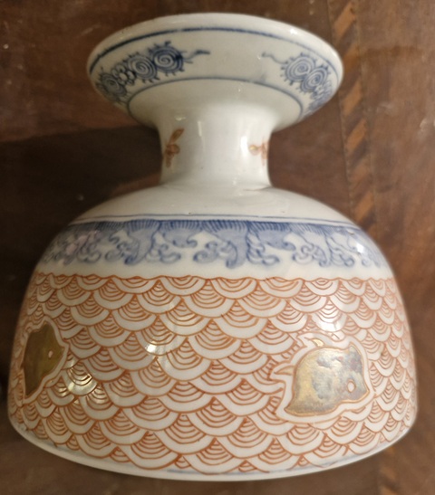 古玩陶瓷日本明治青花礬紅福祿壽紋高足杯真品鑒賞圖