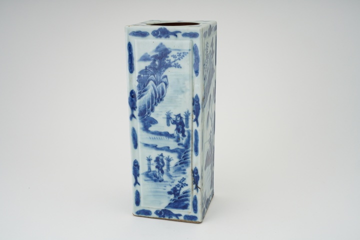 古玩陶瓷人物山水紋四方筒瓶真品鑒賞圖