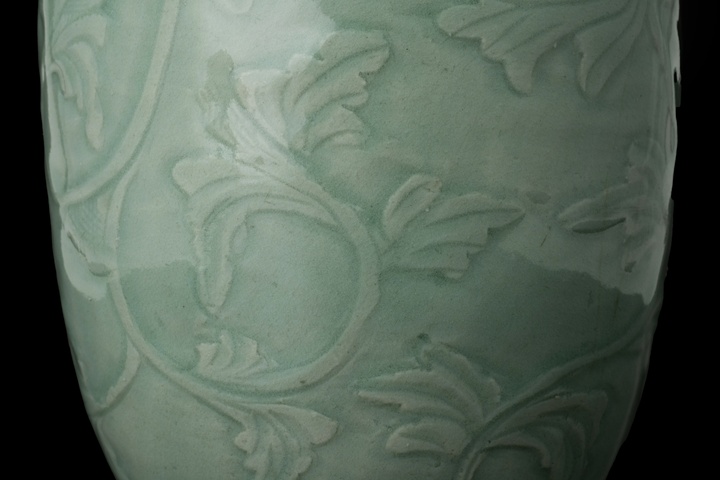 古玩陶瓷龍泉窯青釉瓶真品鑒賞圖