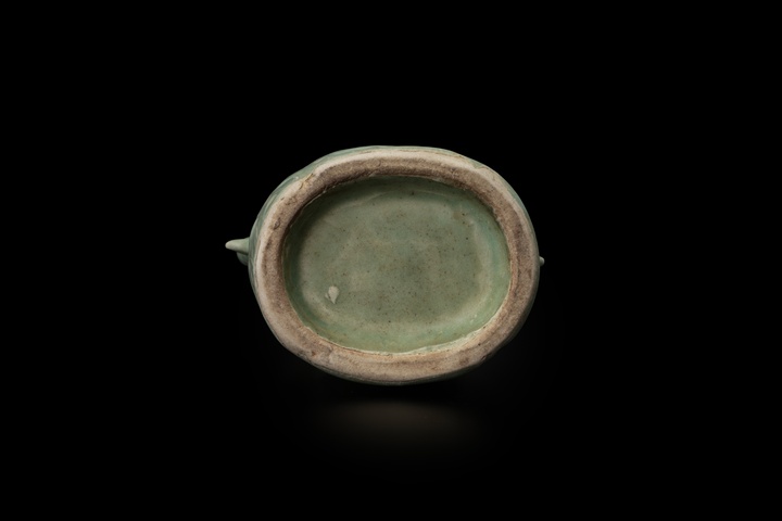古玩陶瓷青釉雙耳瓶真品鑒賞圖