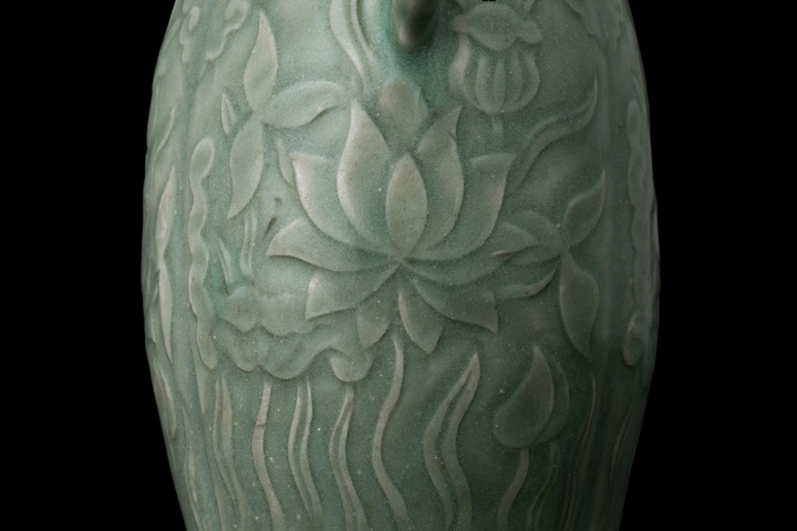 古玩陶瓷青釉雙耳瓶真品鑒賞圖