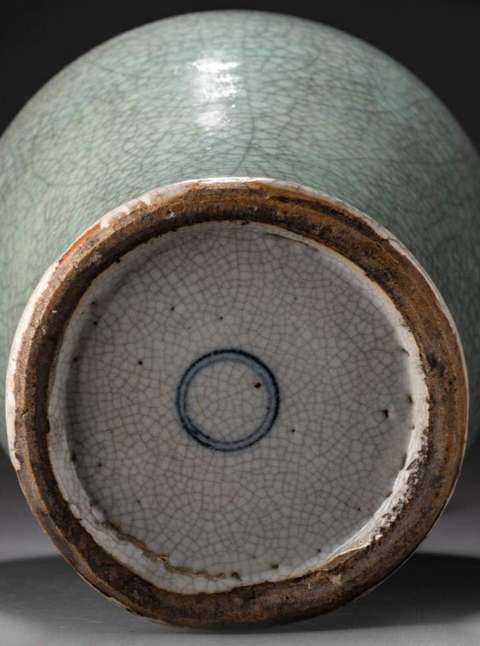 古玩陶瓷綠哥釉觀音瓶真品鑒賞圖