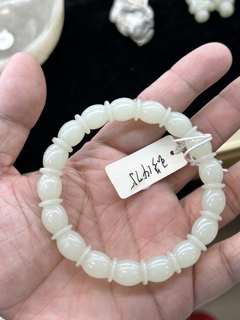 古玩玉器連珠鐲真品鑒賞圖